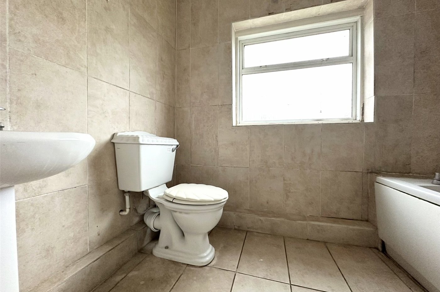 3 bedroom house for sale in Swanscombe | Robinson Jackson