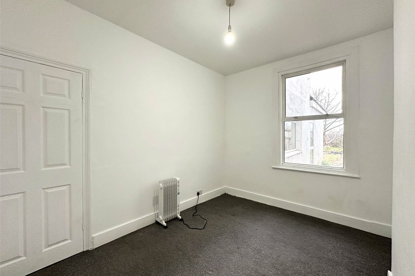 3 bedroom house for sale in Swanscombe | Robinson Jackson