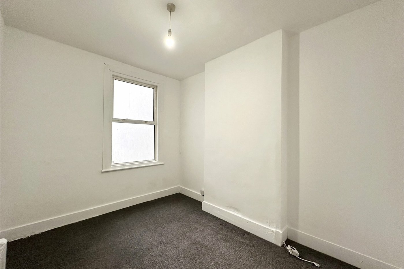 3 bedroom house for sale in Swanscombe | Robinson Jackson