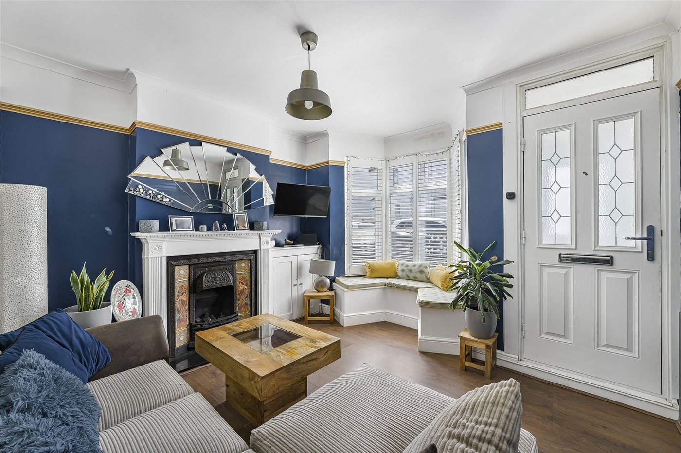 2 bedroom house for sale in Swanscombe | Robinson Jackson