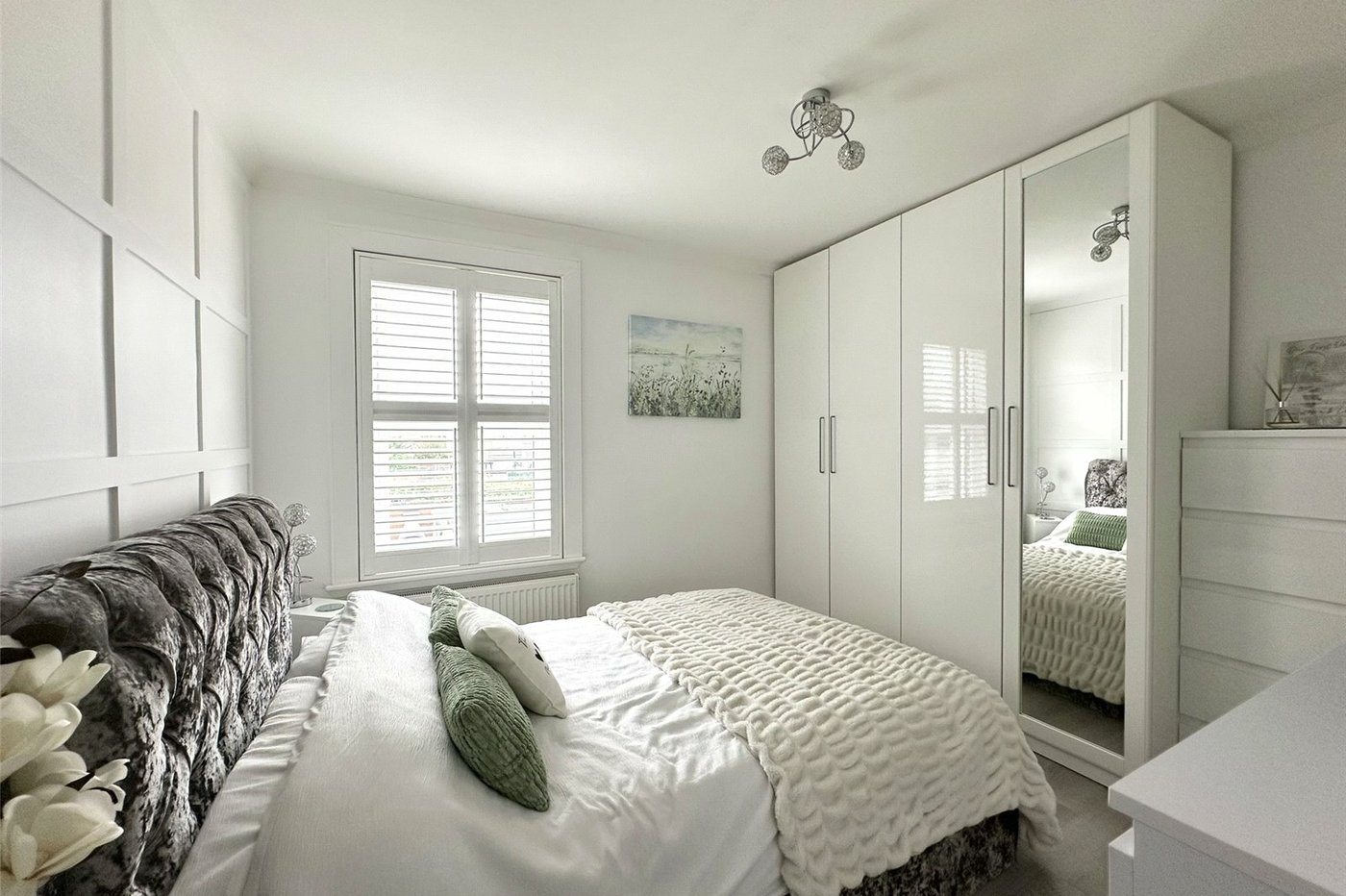 2 bedroom house for sale in Swanscombe | Robinson Jackson