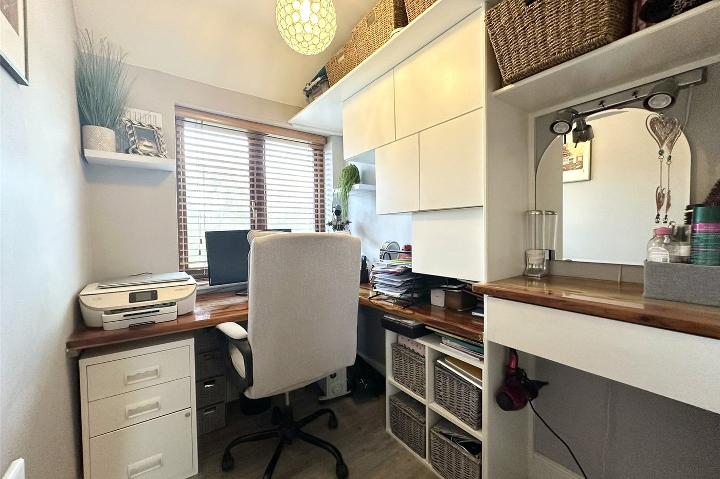 3 bedroom house for sale in Swanscombe | Robinson Jackson