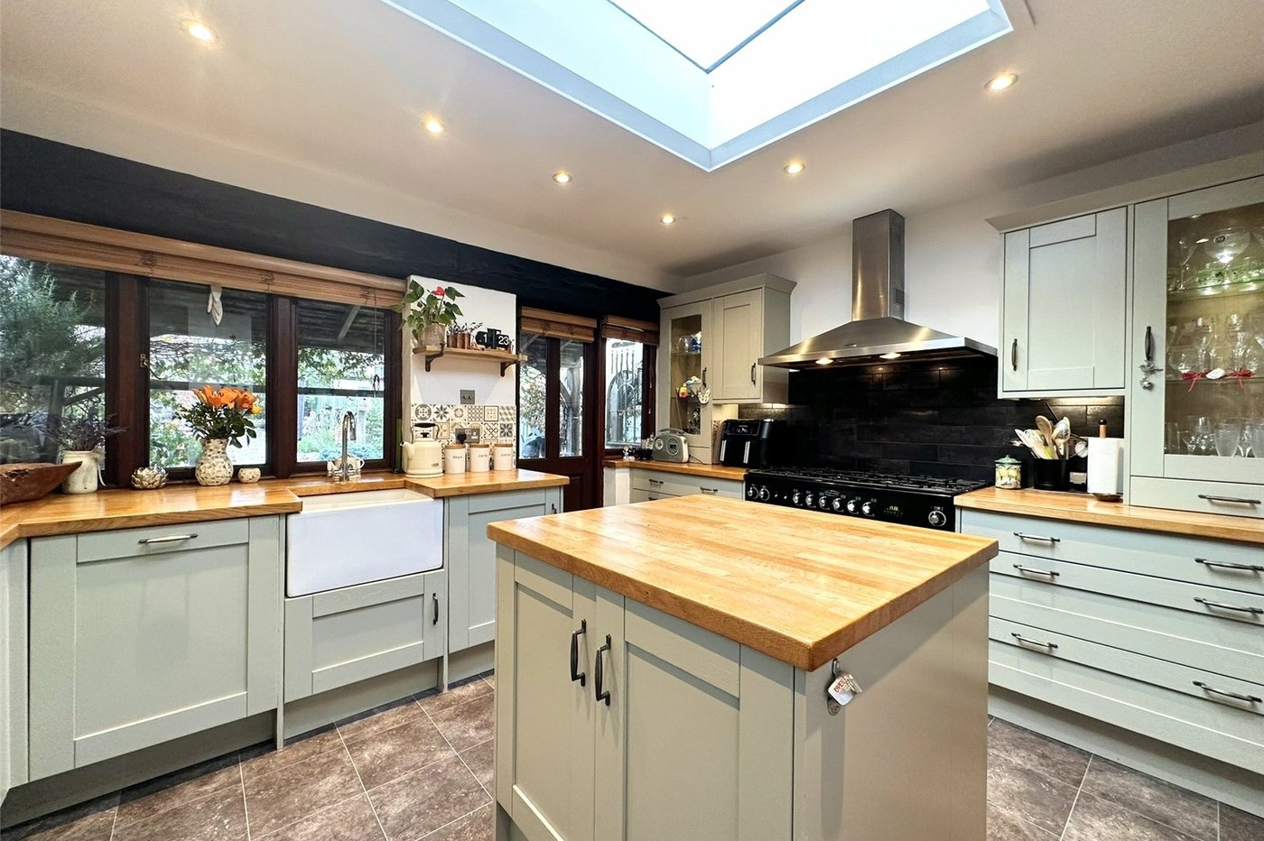 3 bedroom house for sale in Swanscombe | Robinson Jackson