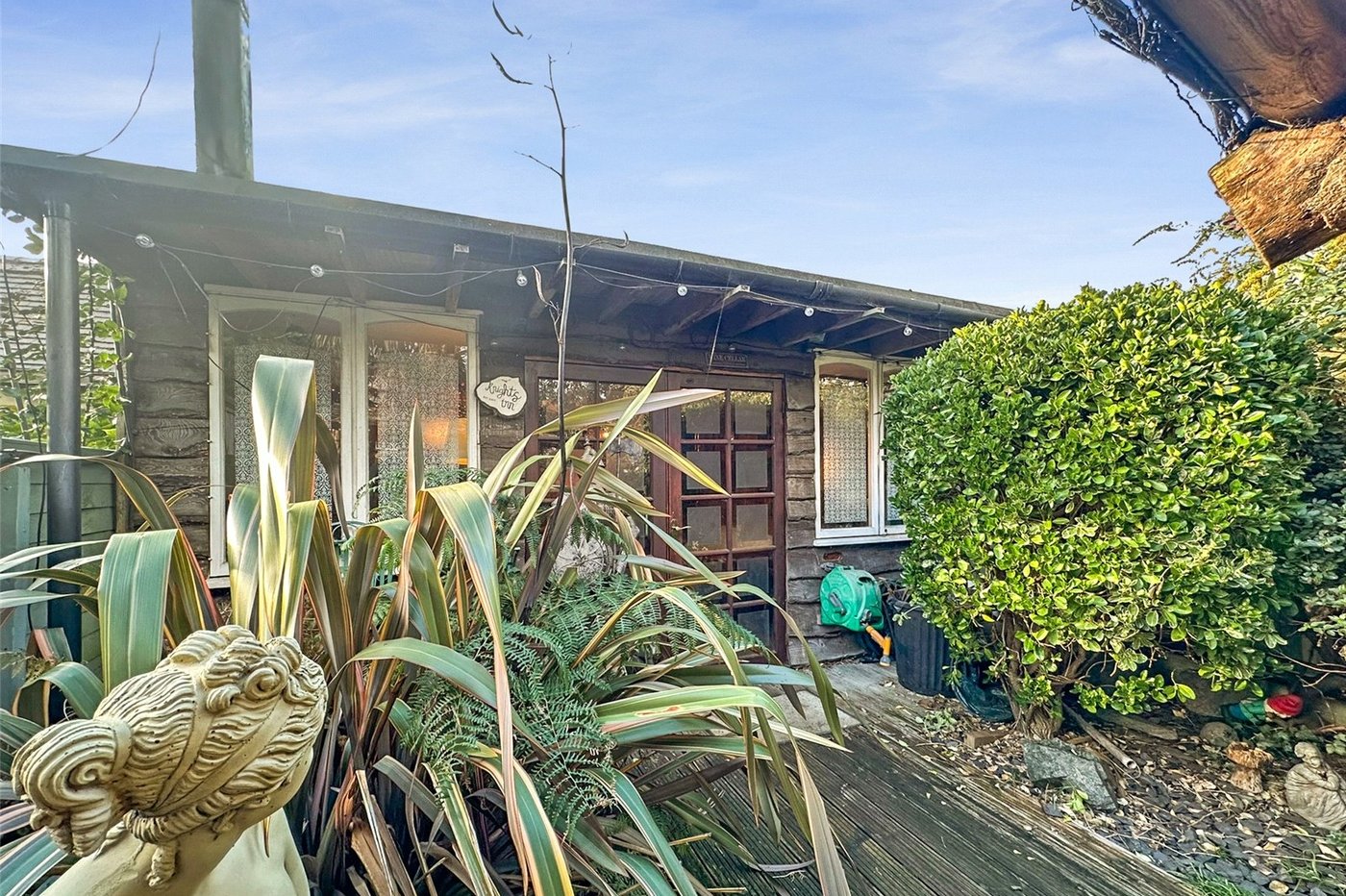 3 bedroom house for sale in Swanscombe | Robinson Jackson