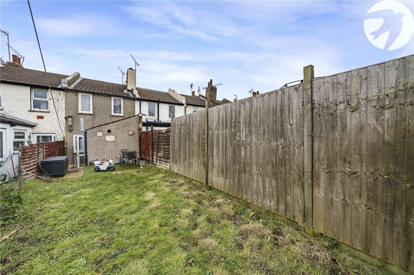 2 bedroom house for sale in Swanscombe | Robinson Jackson