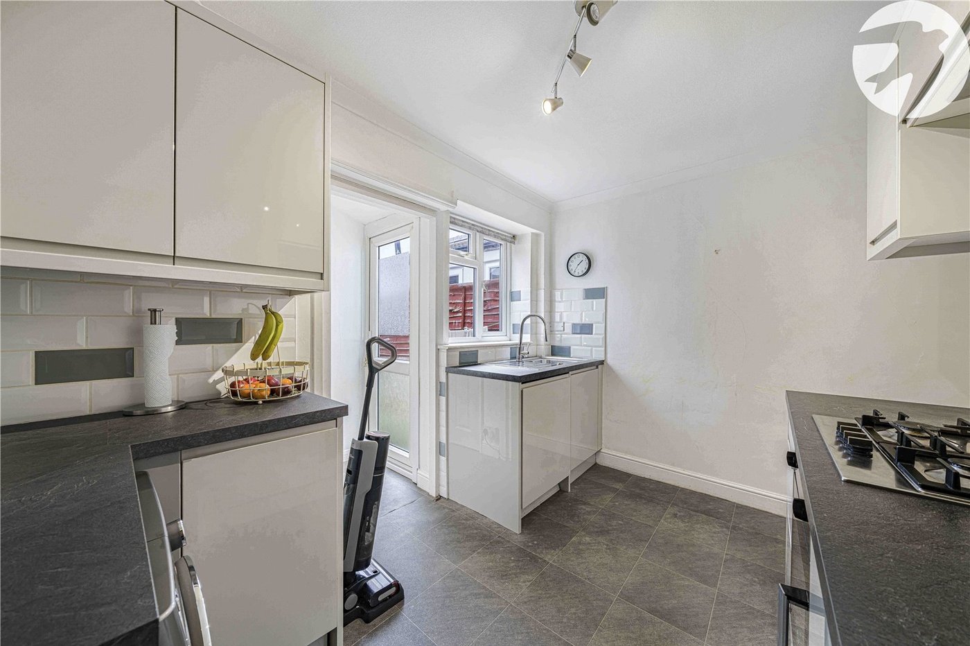 2 bedroom house for sale in Swanscombe | Robinson Jackson