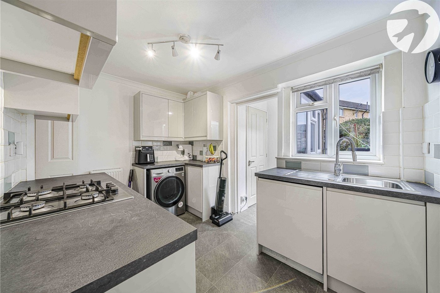 2 bedroom house for sale in Swanscombe | Robinson Jackson