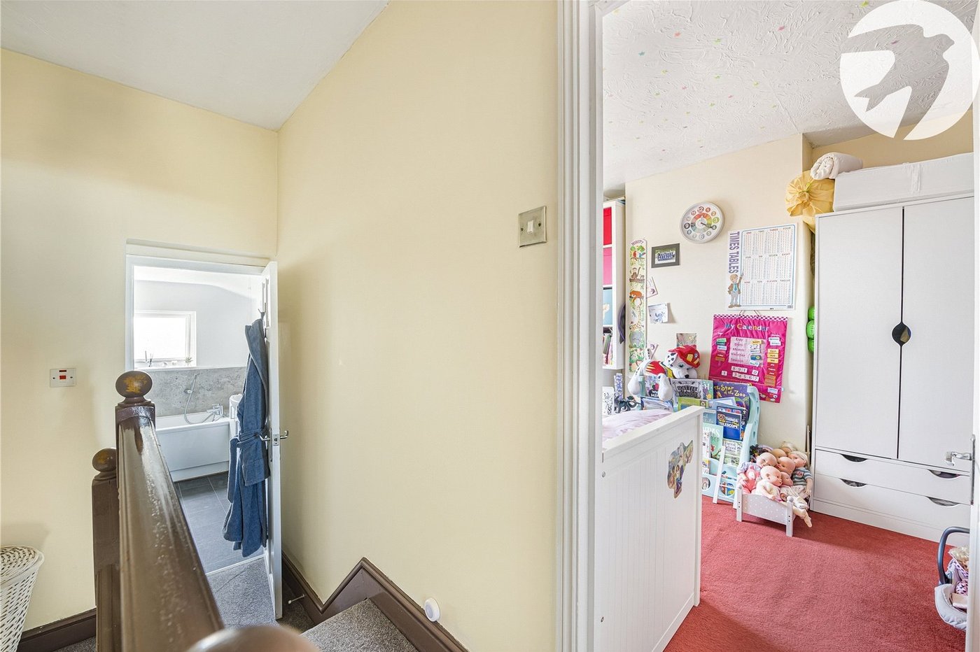 2 bedroom house for sale in Swanscombe | Robinson Jackson