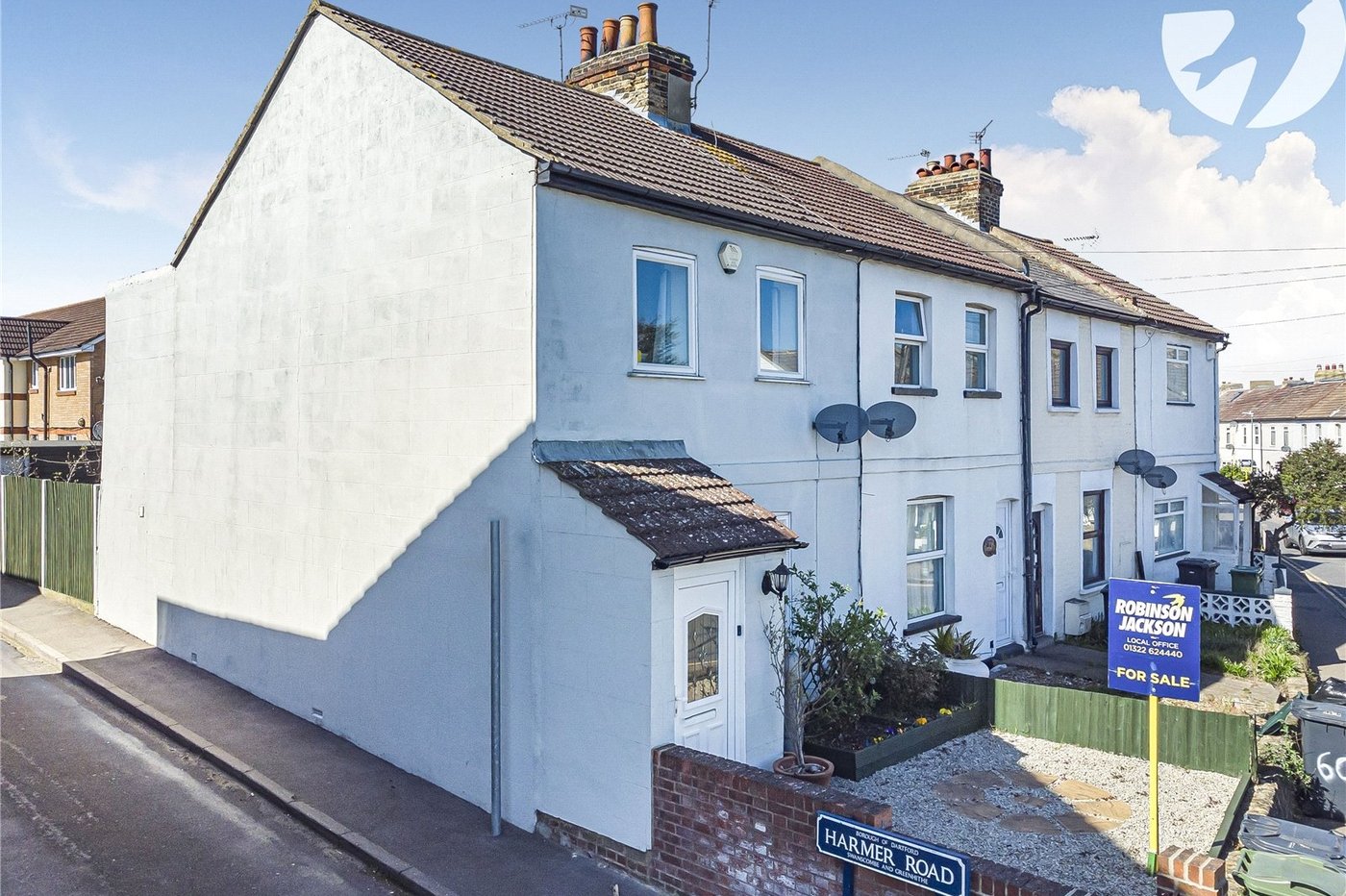 2 bedroom house for sale in Swanscombe | Robinson Jackson
