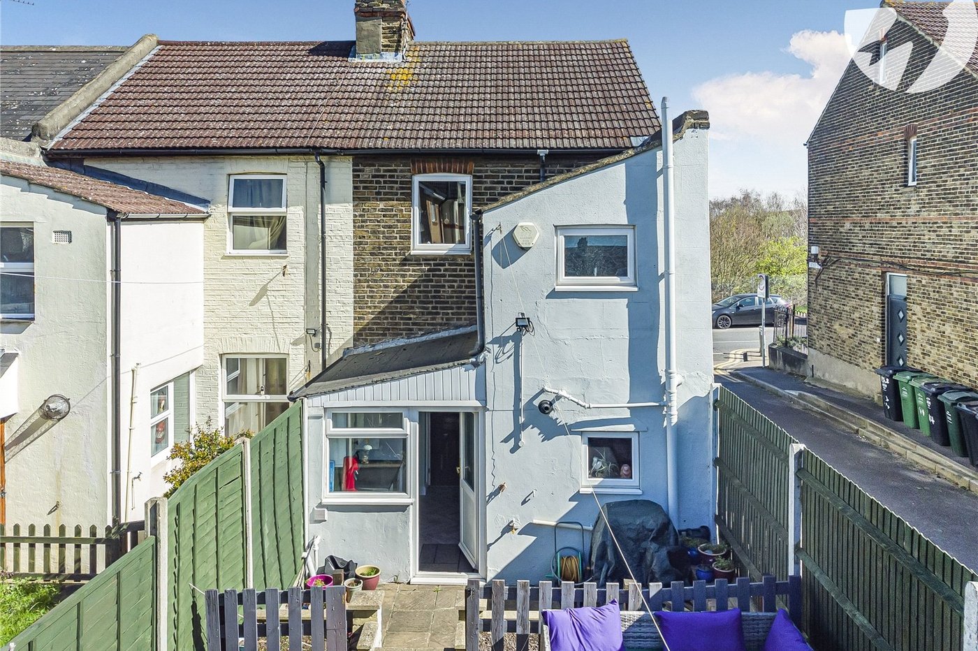 2 bedroom house for sale in Swanscombe | Robinson Jackson
