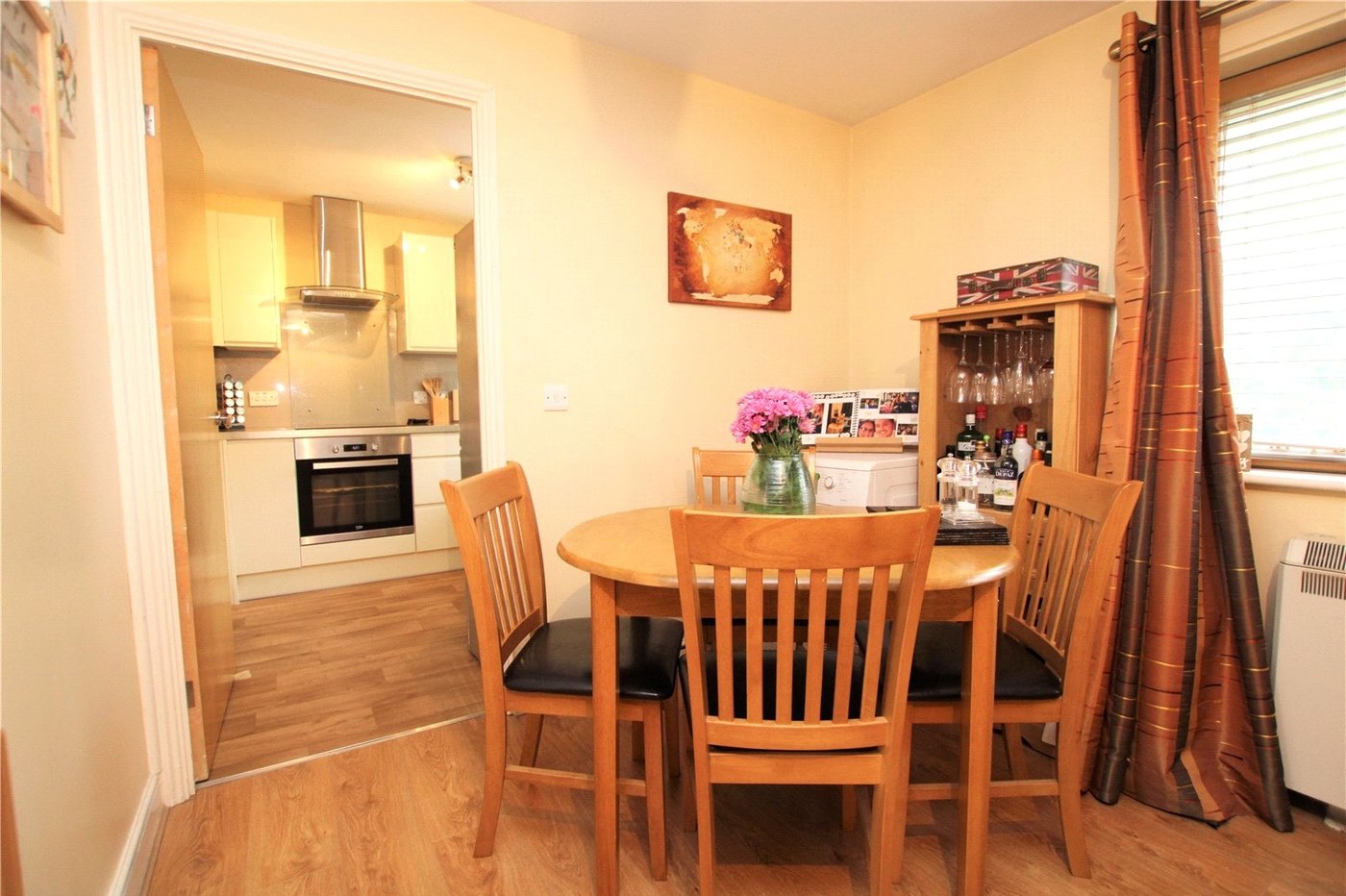 2 bedroom property for sale in New Eltham | Robinson Jackson