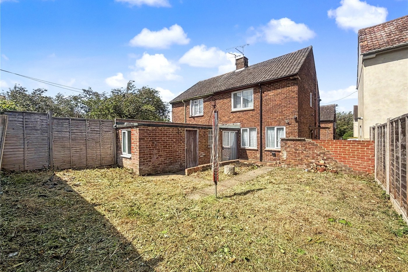 2 bedroom house for sale in Twydall | Robinson Michael & Jackson