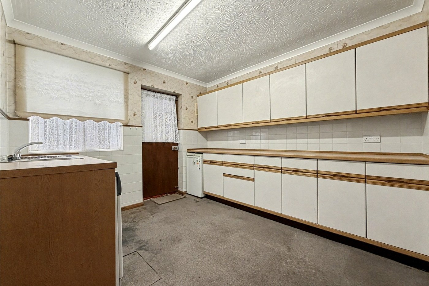 2 bedroom house for sale in Twydall | Robinson Michael & Jackson