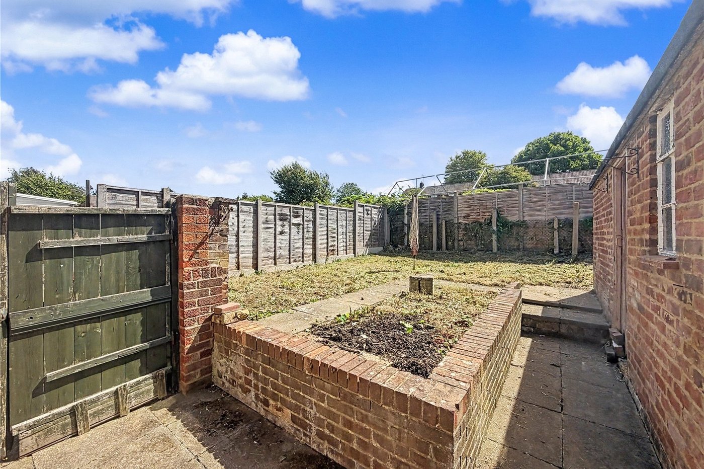 2 bedroom house for sale in Twydall | Robinson Michael & Jackson