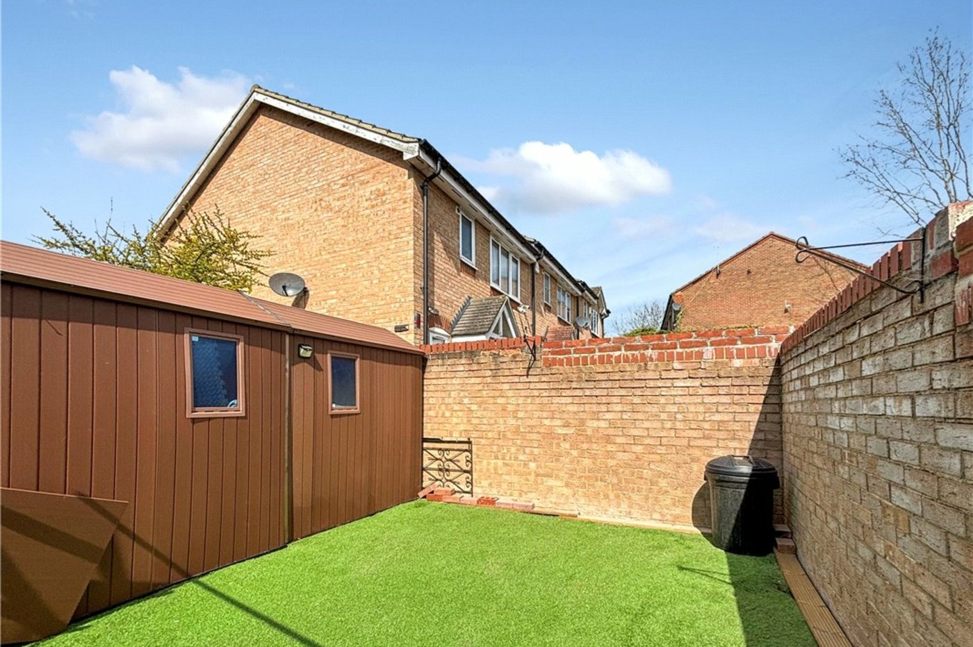 2 bedroom house for sale in St Mary Cray | Robinson Jackson