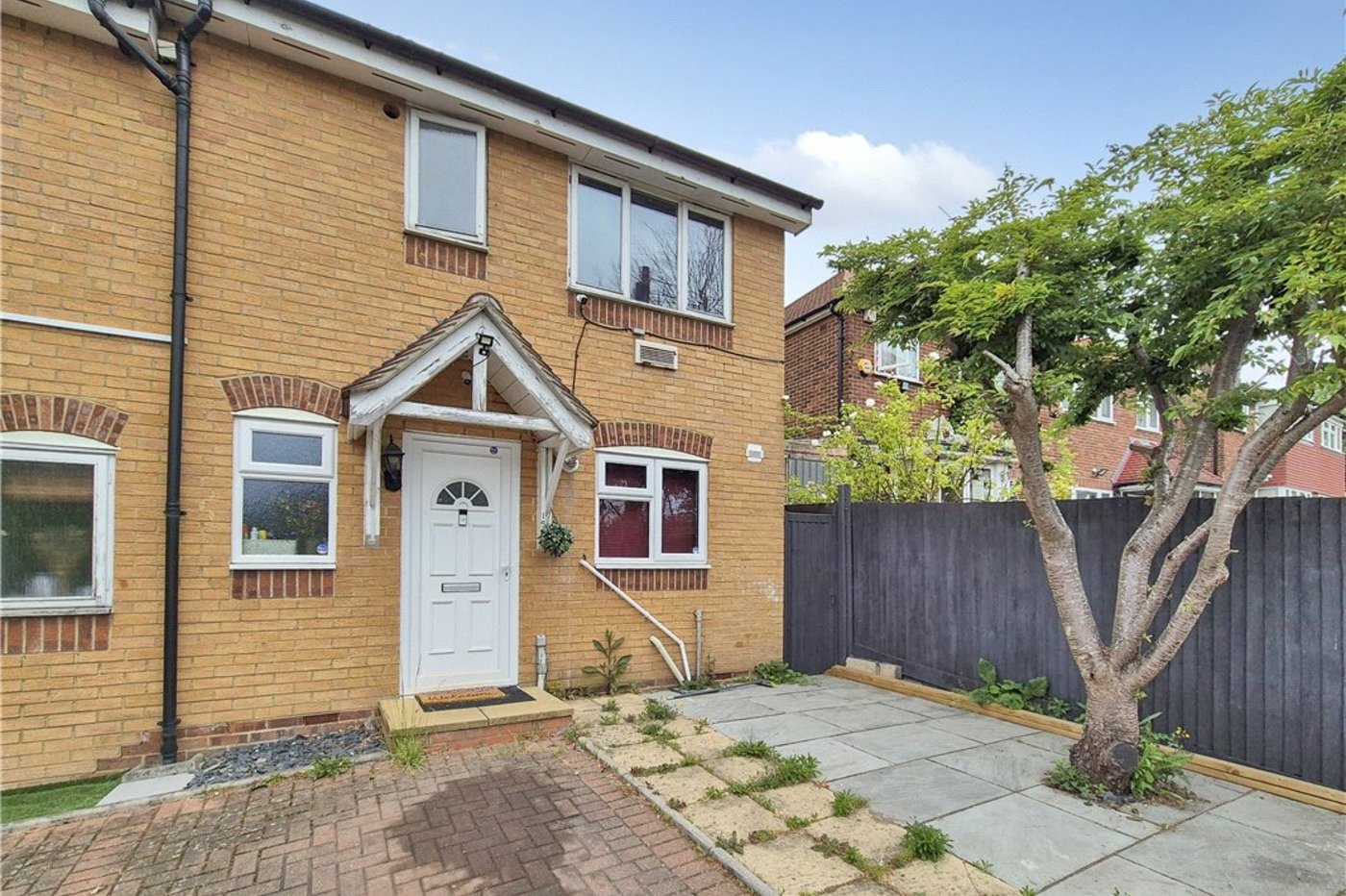 2 bedroom house for sale in St Mary Cray | Robinson Jackson