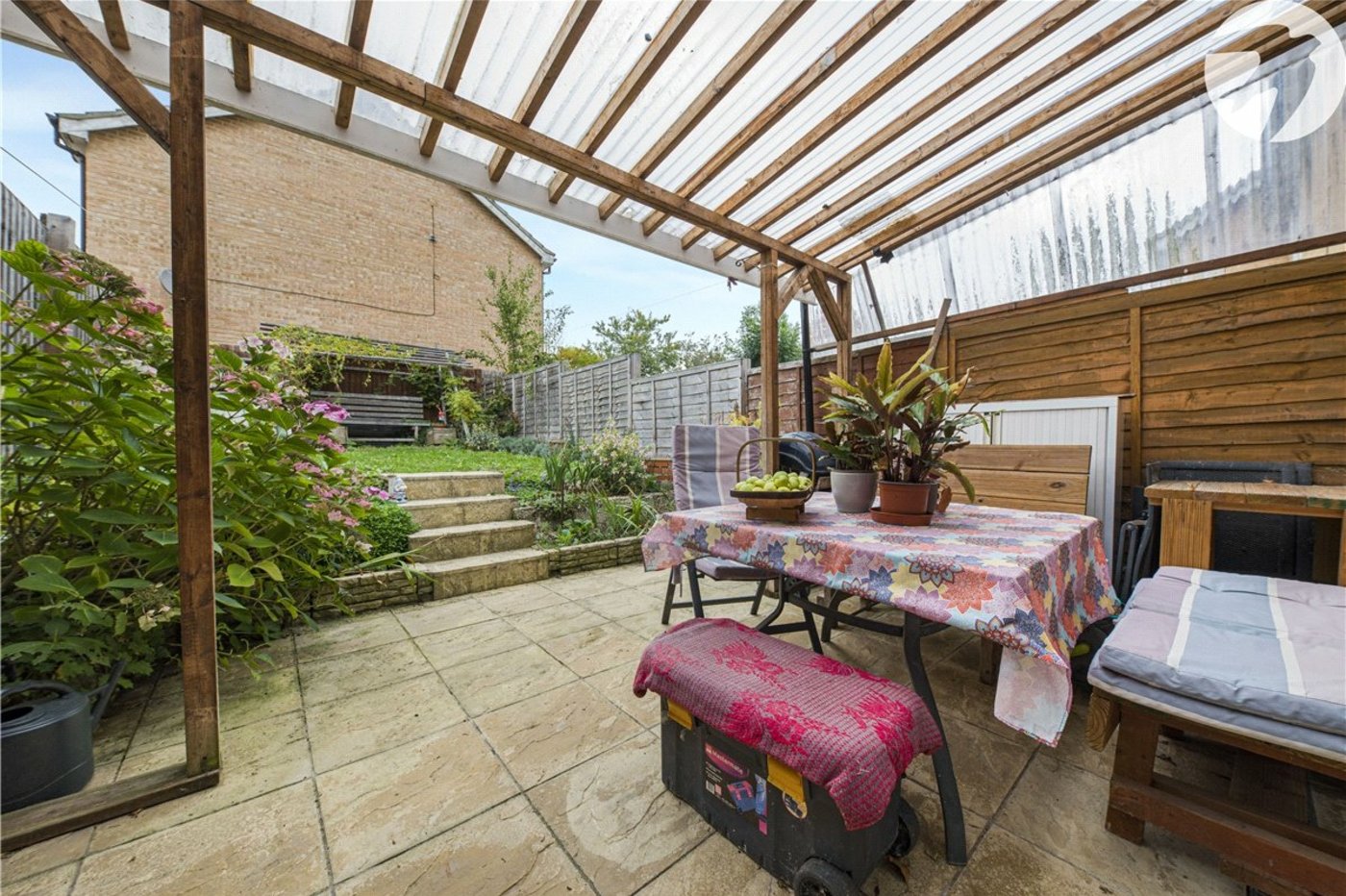 2 bedroom house for sale in St Mary Cray | Robinson Jackson