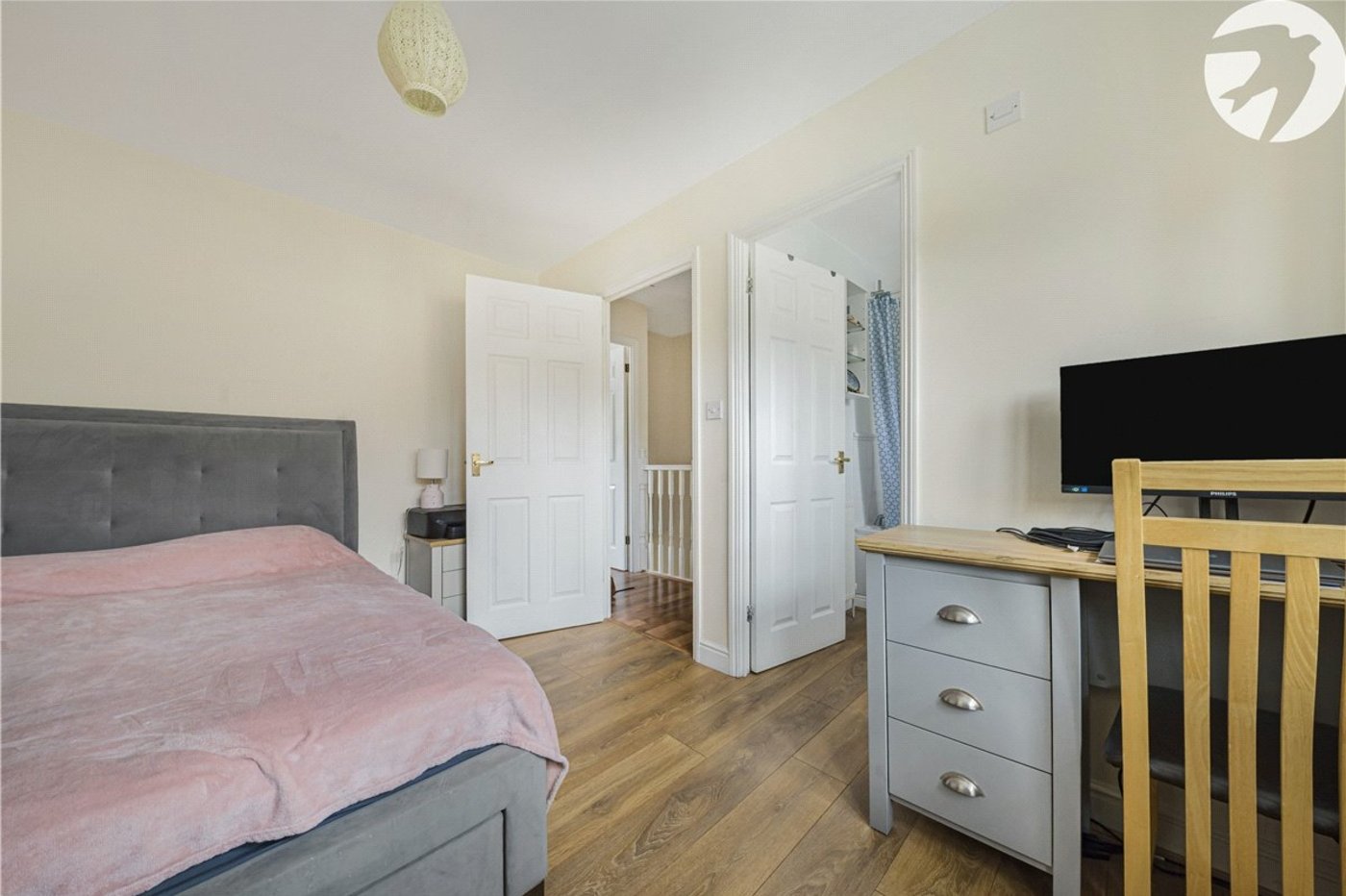 2 bedroom house for sale in St Mary Cray | Robinson Jackson