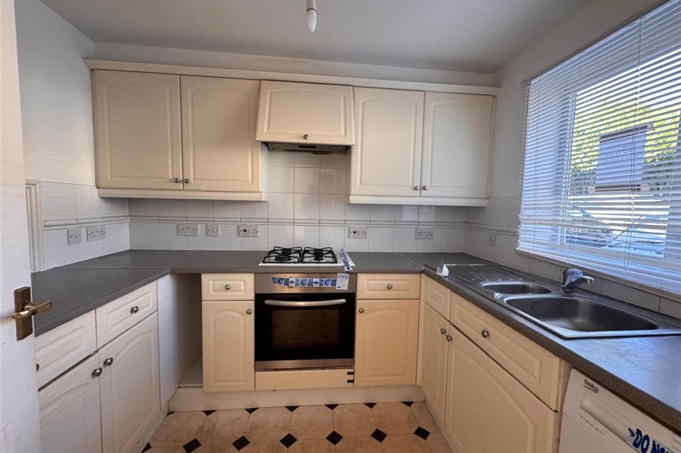 2 bedroom house for sale in St Mary Cray | Robinson Jackson