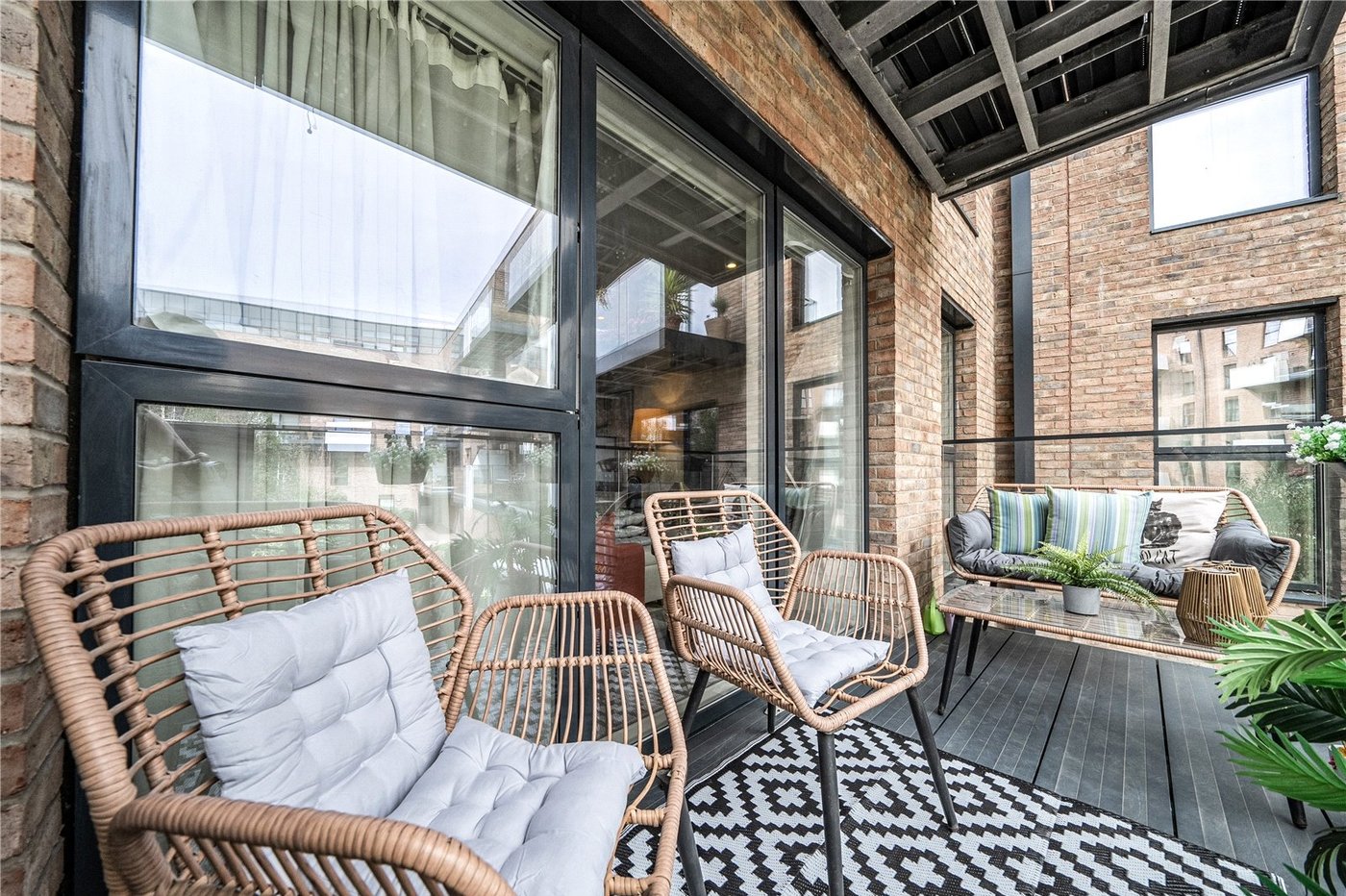 1 bedroom property for sale in Sydenham | Robinson Jackson