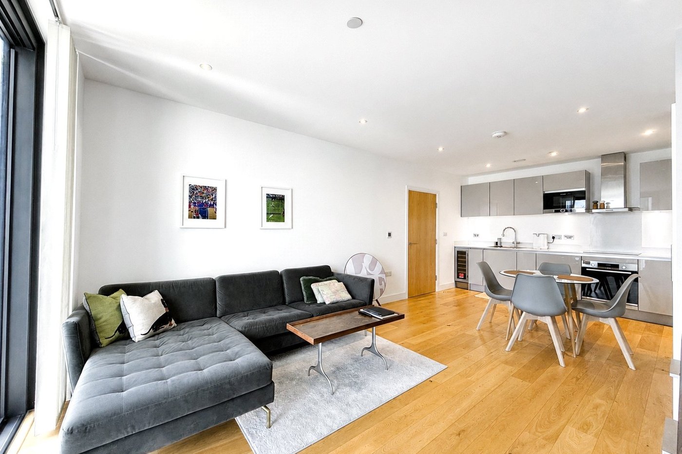 2 bedroom property for sale in Lewisham | Robinson Jackson