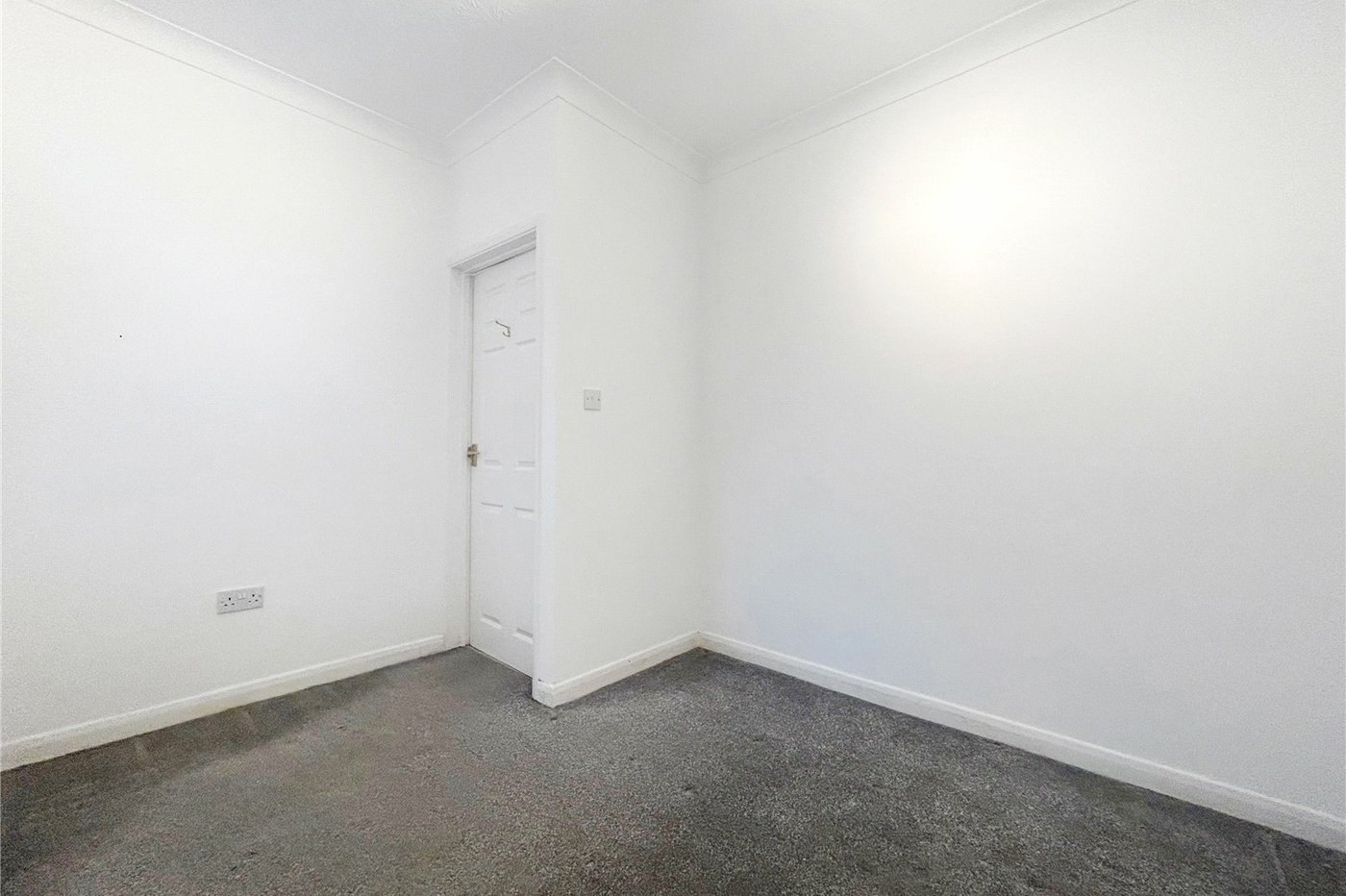 1 bedroom property for sale in Rainham | Robinson Michael & Jackson