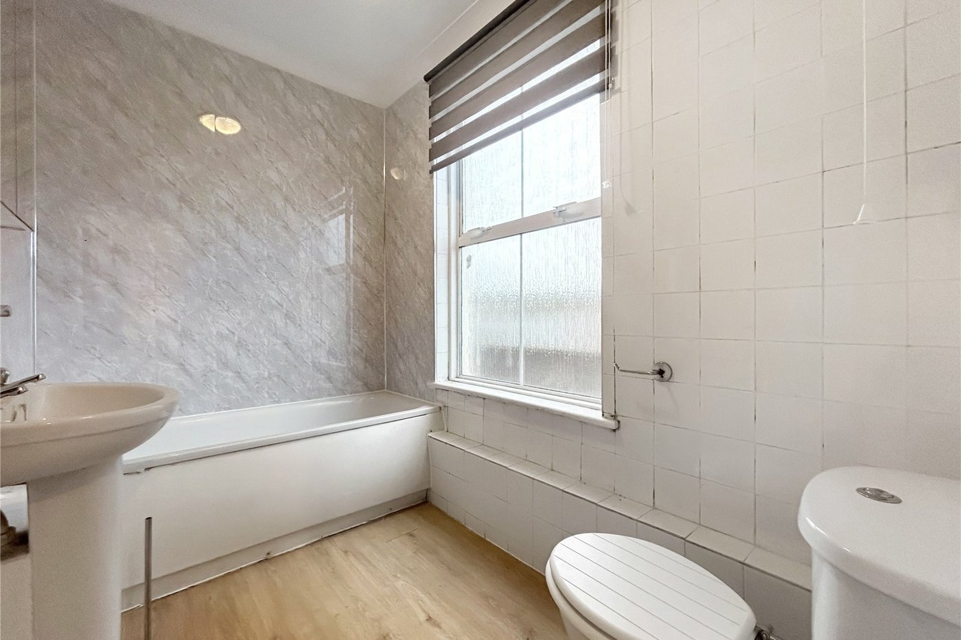 1 bedroom property for sale in Rainham | Robinson Michael & Jackson