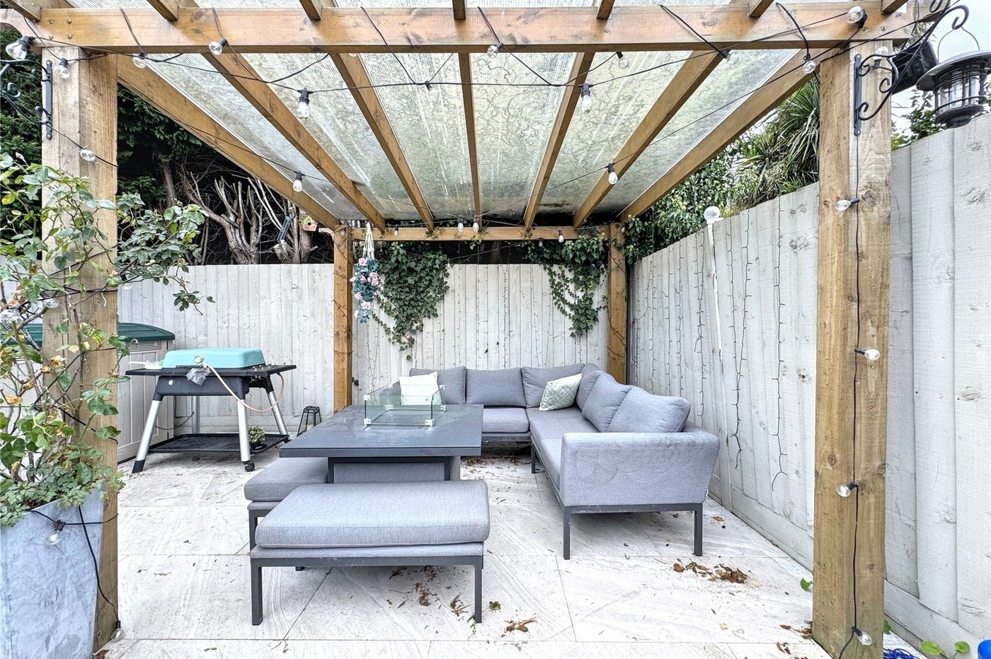 3 bedroom house for sale in Rainham | Robinson Michael & Jackson