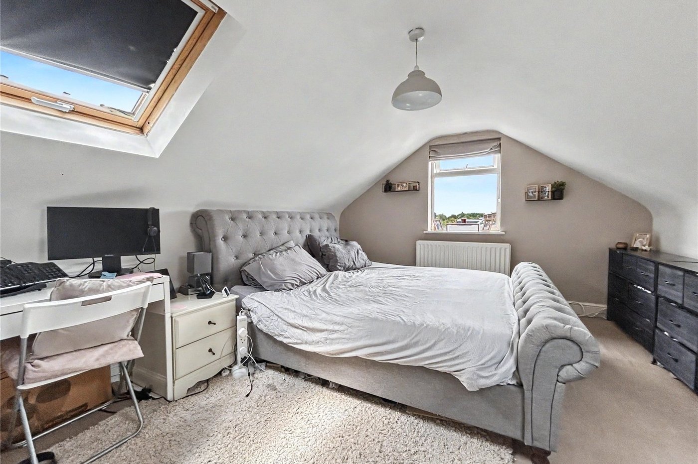 2 bedroom property for sale in Rainham | Robinson Michael & Jackson