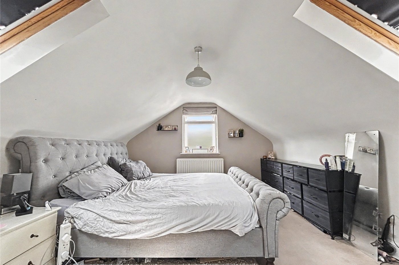 2 bedroom property for sale in Rainham | Robinson Michael & Jackson