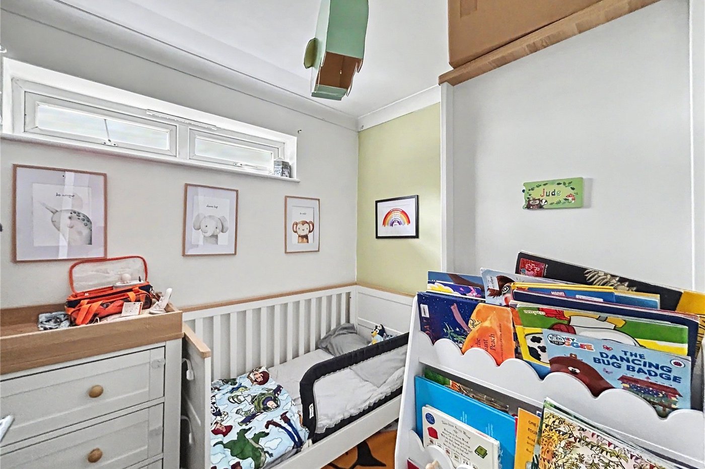 2 bedroom property for sale in Rainham | Robinson Michael & Jackson