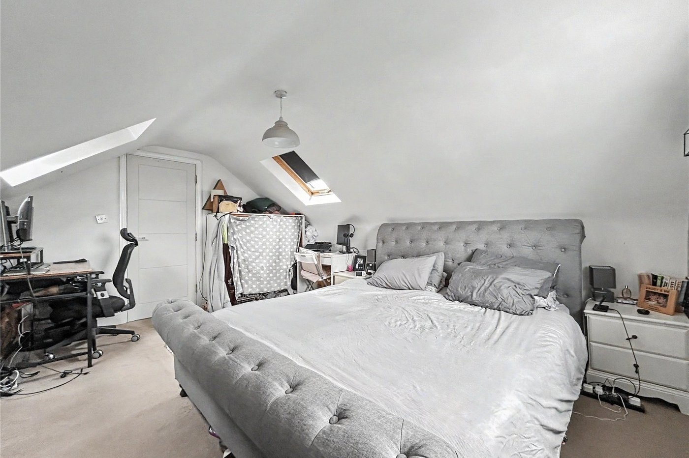 2 bedroom property for sale in Rainham | Robinson Michael & Jackson