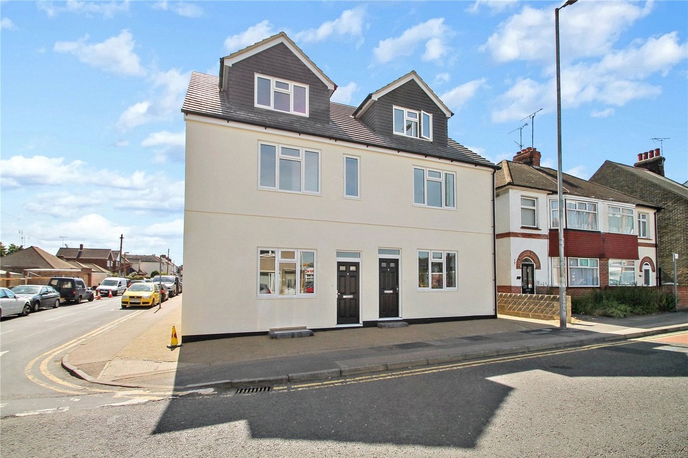 2 bedroom property for sale in Rainham | Robinson Michael & Jackson