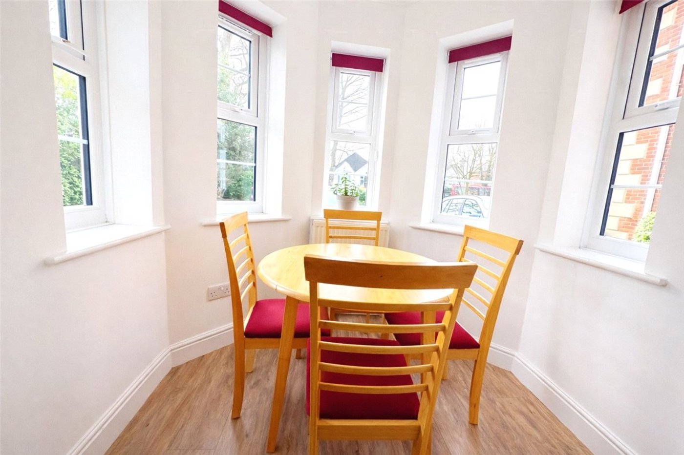 2 bedroom property to rent in South Orpington | Robinson Jackson