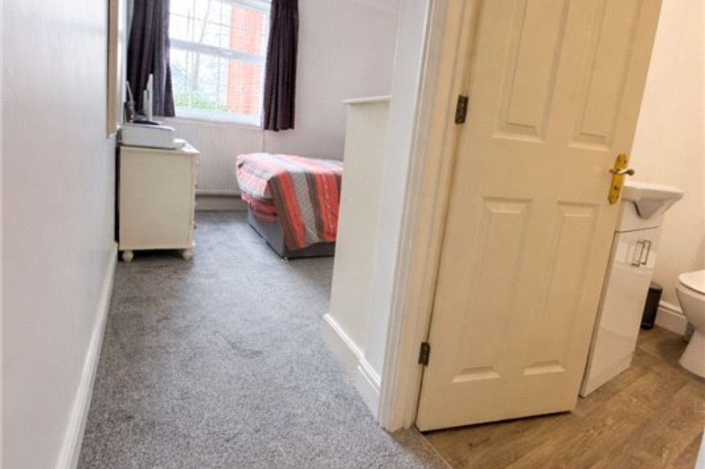2 bedroom property to rent in South Orpington | Robinson Jackson