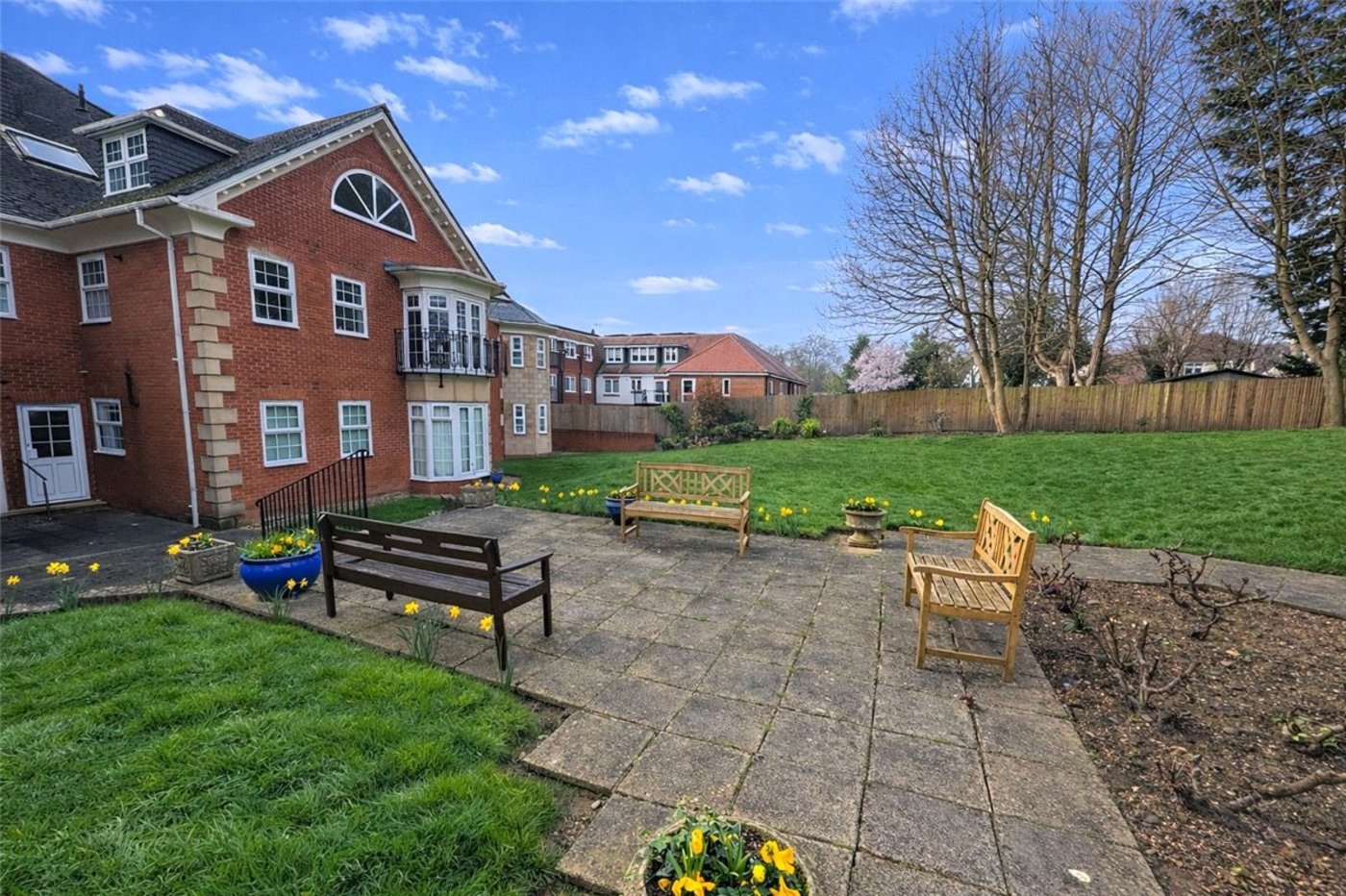 2 bedroom property to rent in South Orpington | Robinson Jackson