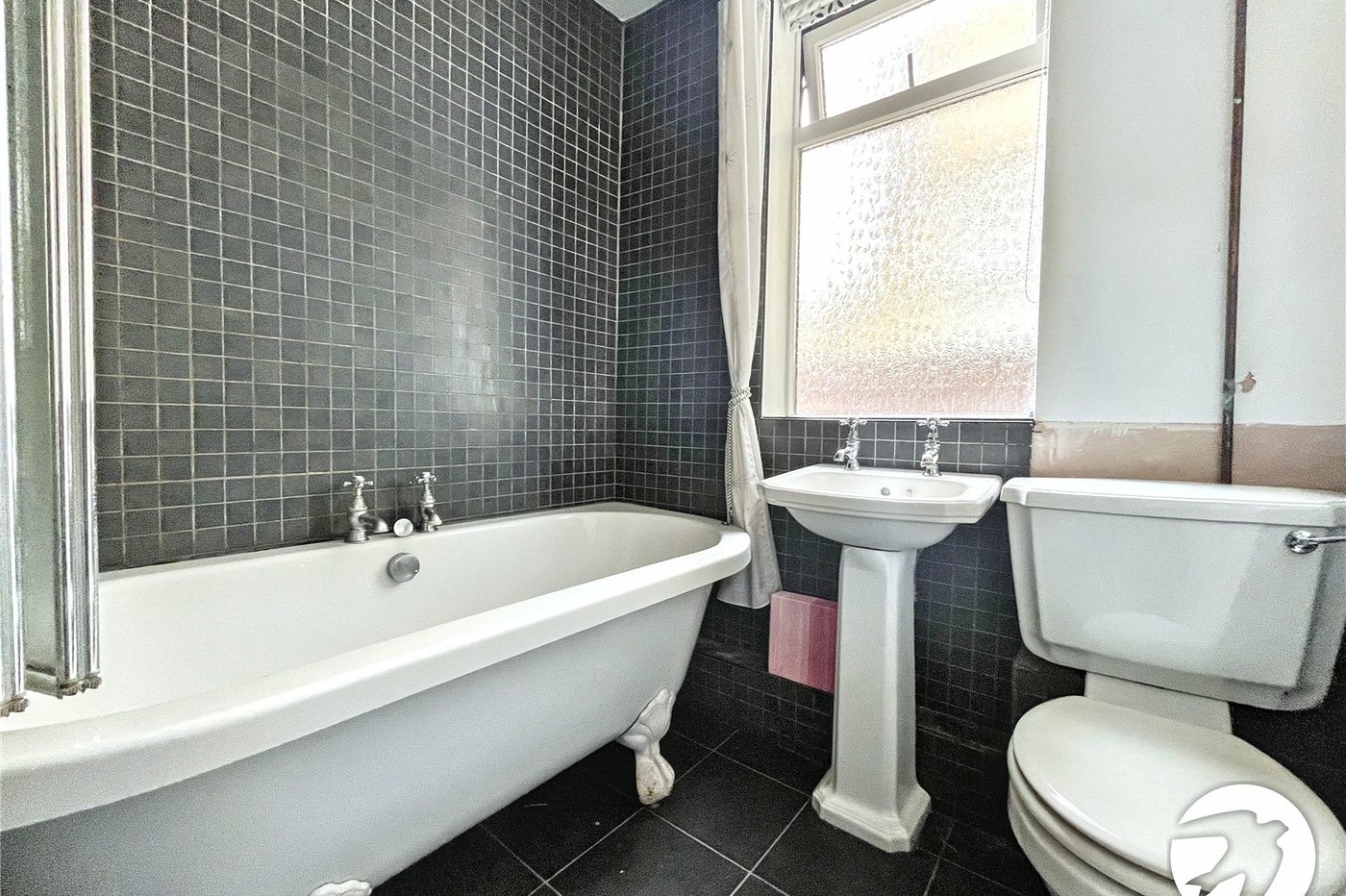 2 bedroom house for sale in Strood | Robinson Michael & Jackson