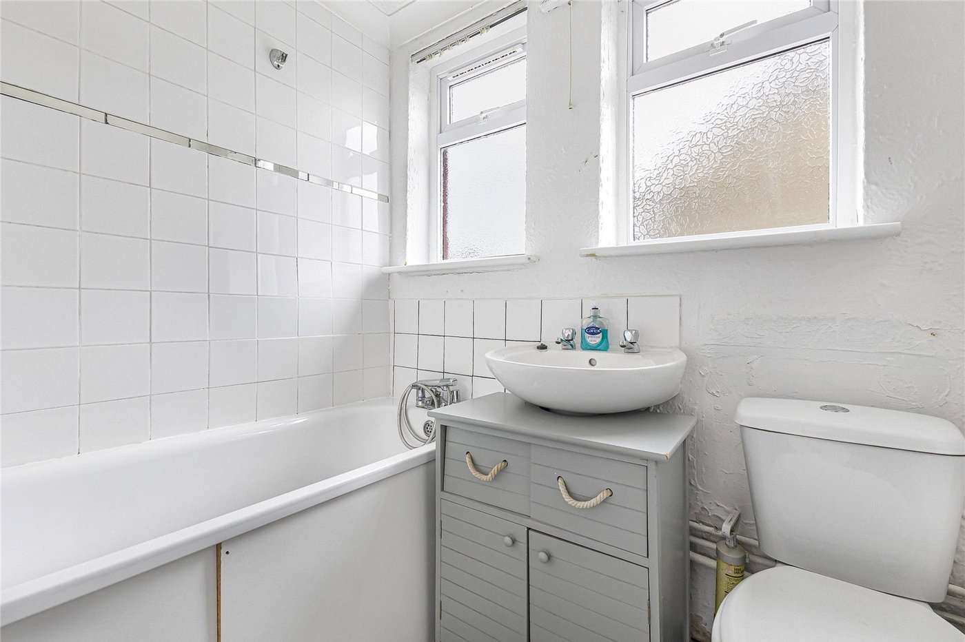 2 bedroom house for sale in Strood | Robinson Michael & Jackson