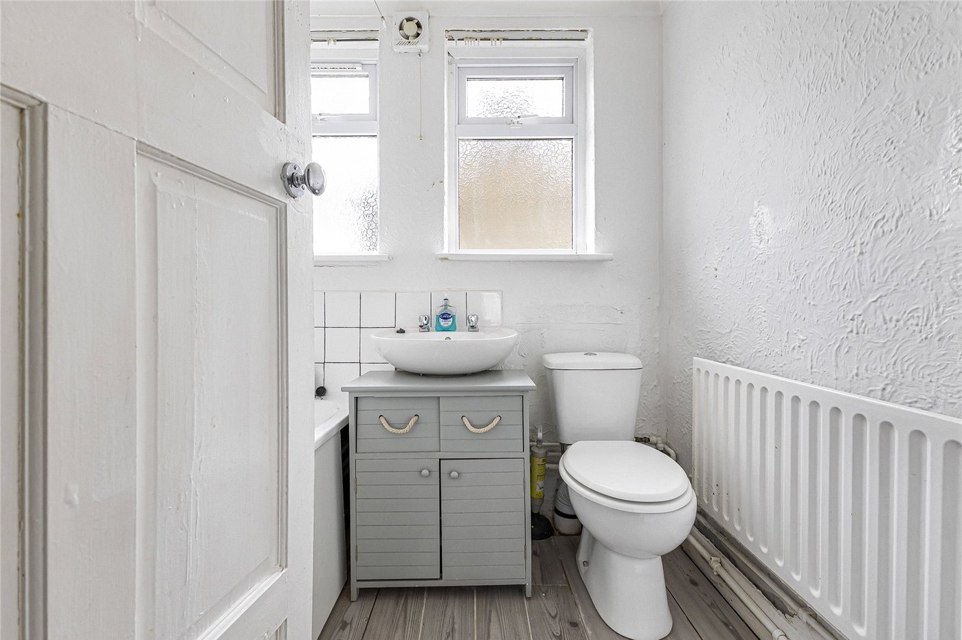 2 bedroom house for sale in Strood | Robinson Michael & Jackson