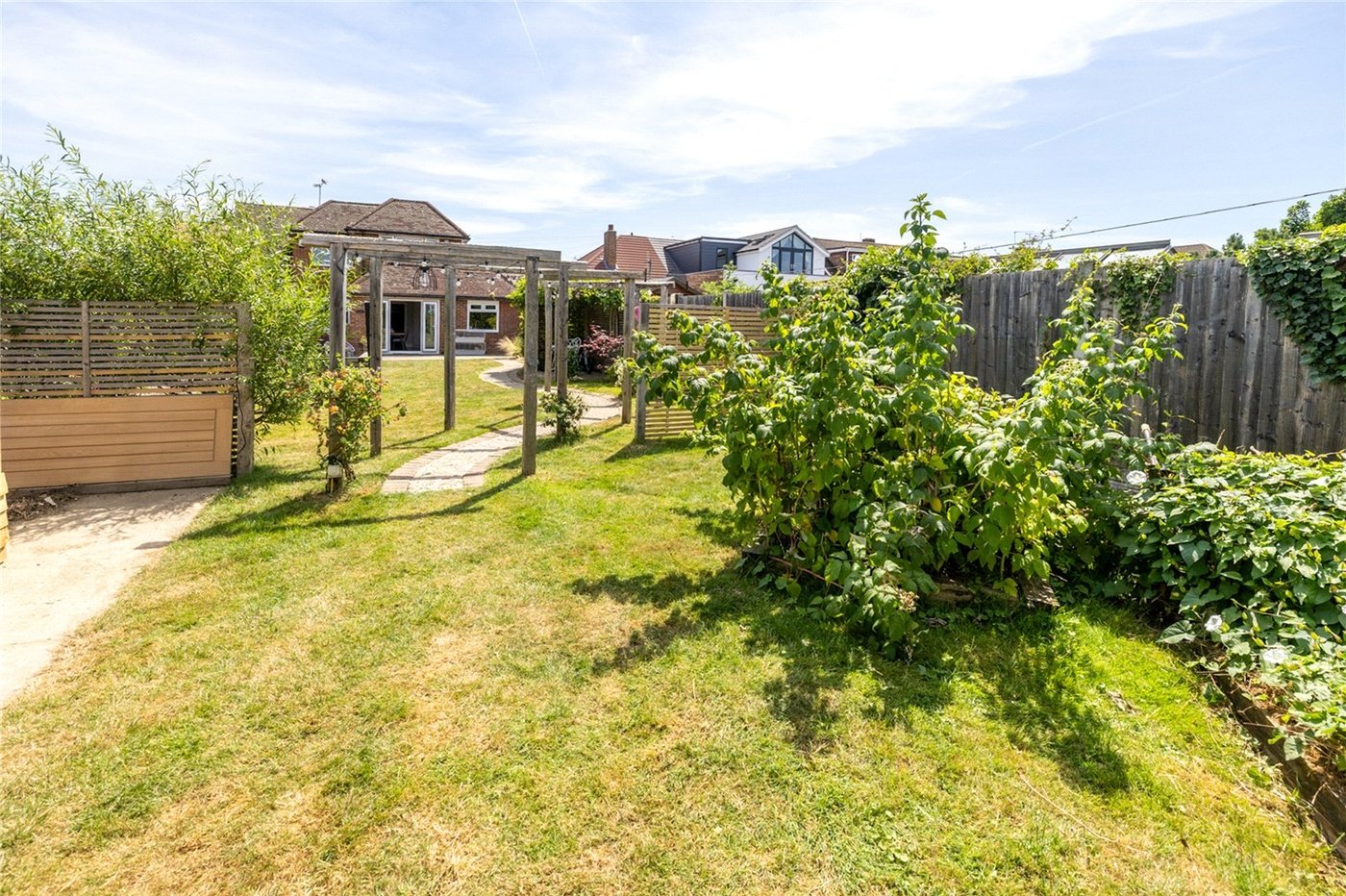 5 bedroom bungalow for sale in Sittingbourne | Robinson Michael & Jackson