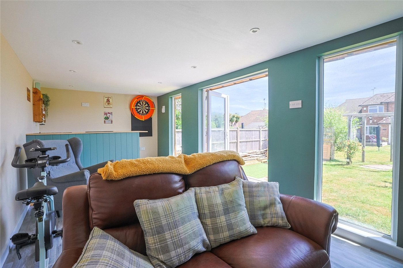 5 bedroom bungalow for sale in Sittingbourne | Robinson Michael & Jackson