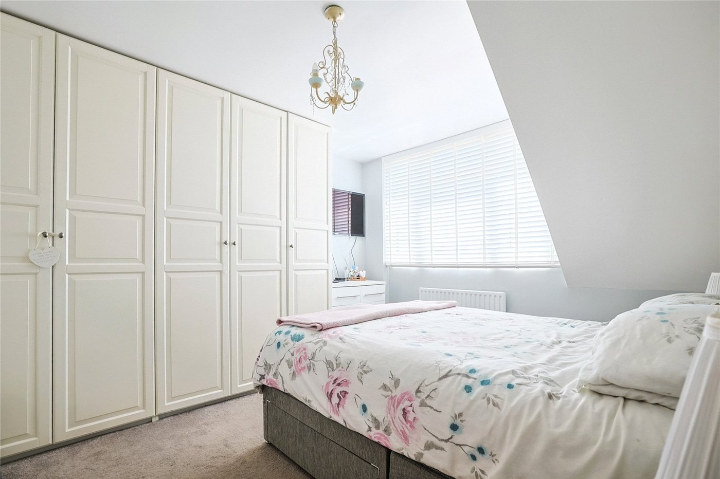 5 bedroom bungalow for sale in Sittingbourne | Robinson Michael & Jackson