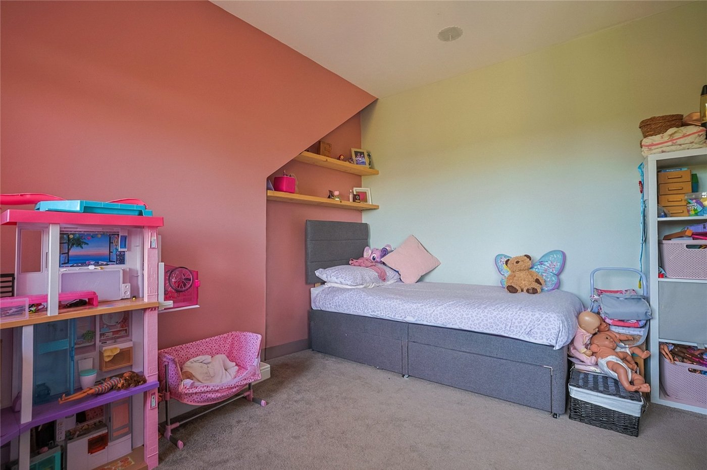 5 bedroom bungalow for sale in Sittingbourne | Robinson Michael & Jackson
