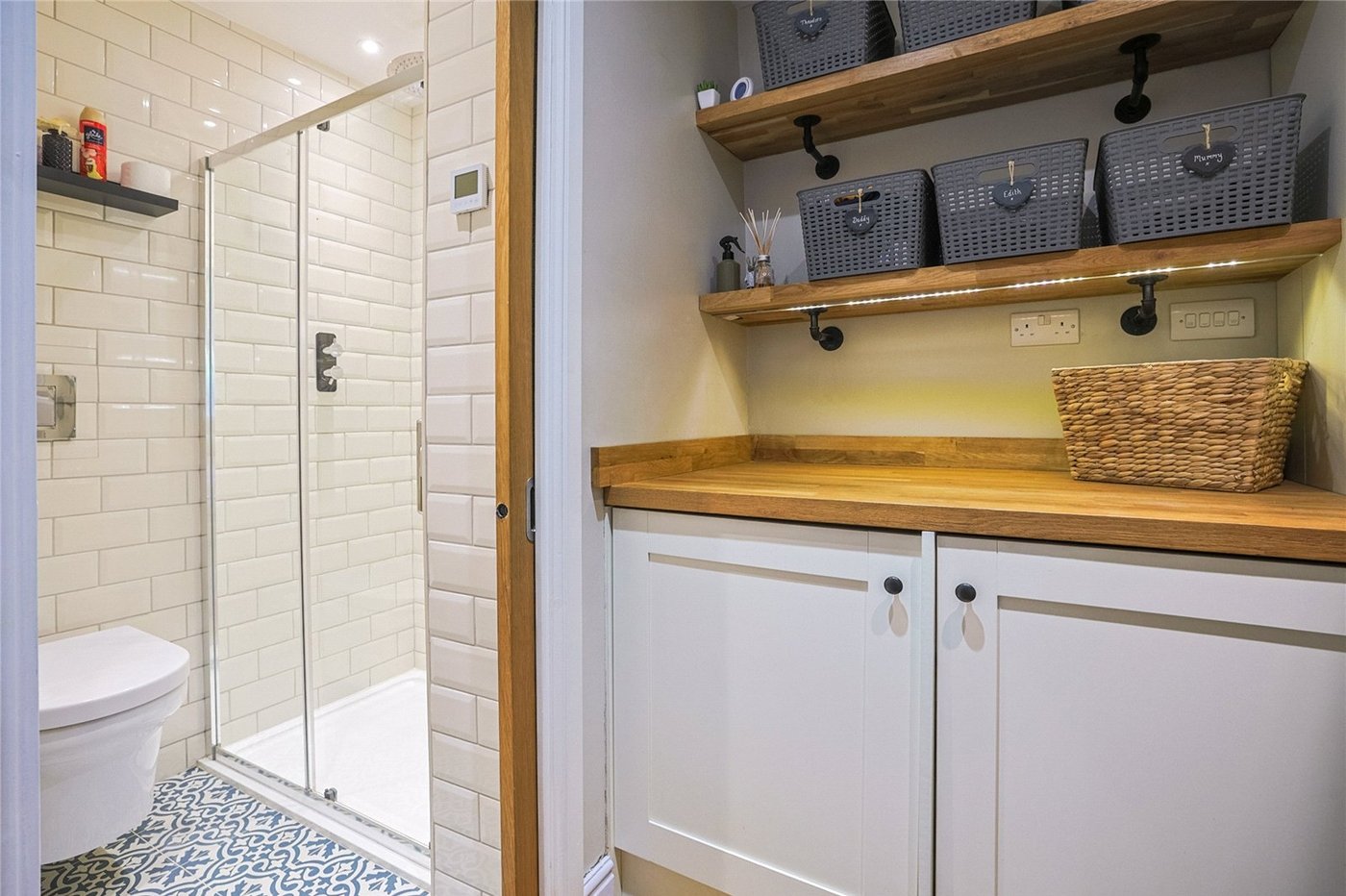 5 bedroom bungalow for sale in Sittingbourne | Robinson Michael & Jackson