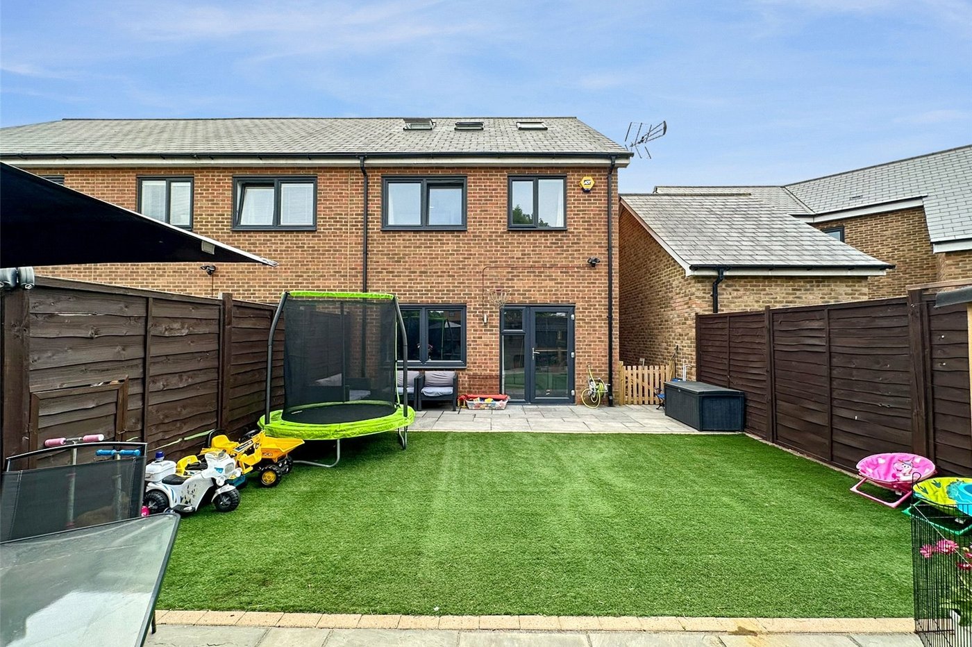 4 bedroom house for sale in Greenhithe | Robinson Jackson