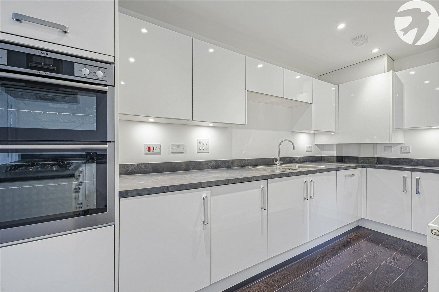 3 bedroom house for sale in Greenhithe | Robinson Jackson