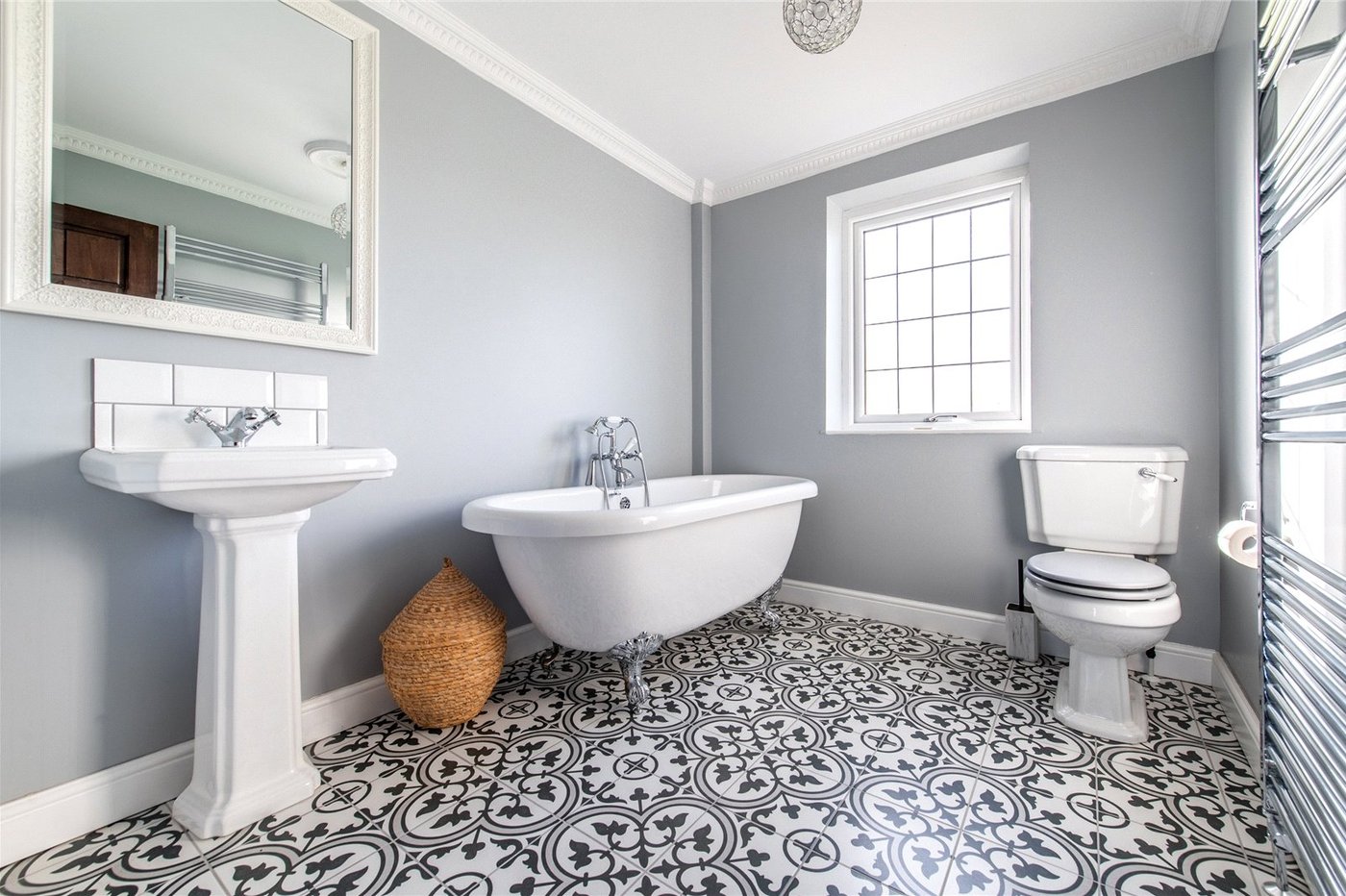 6 bedroom house for sale in Allhallows | Robinson Michael & Jackson