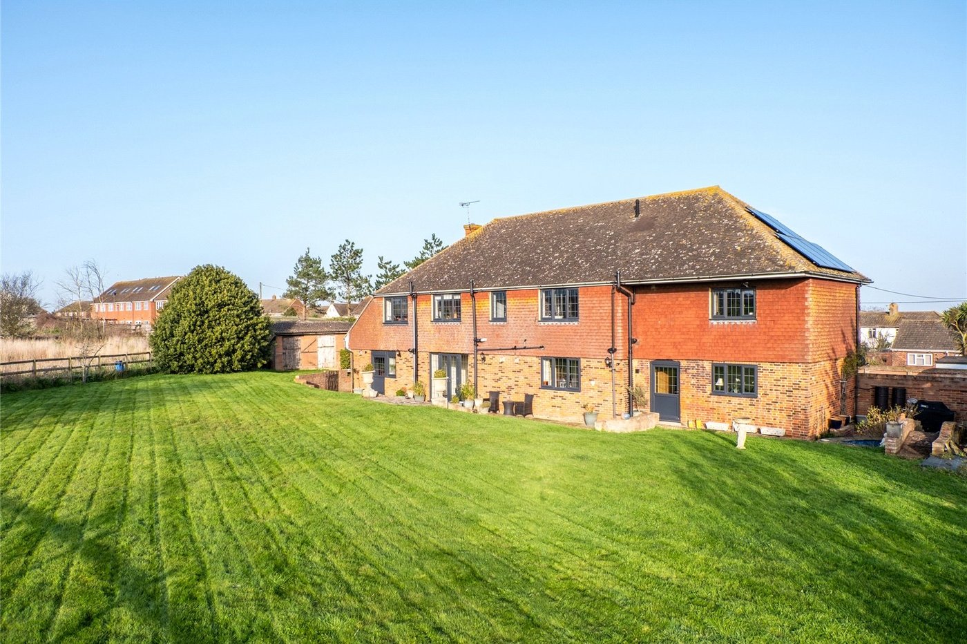 6 bedroom house for sale in Allhallows | Robinson Michael & Jackson