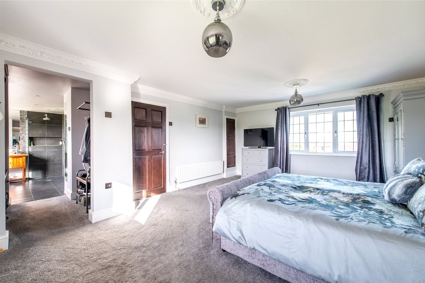 6 bedroom house for sale in Allhallows | Robinson Michael & Jackson