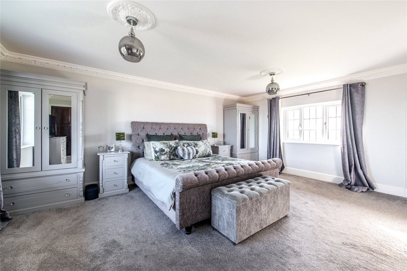 6 bedroom house for sale in Allhallows | Robinson Michael & Jackson